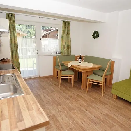 Lena Appartement *